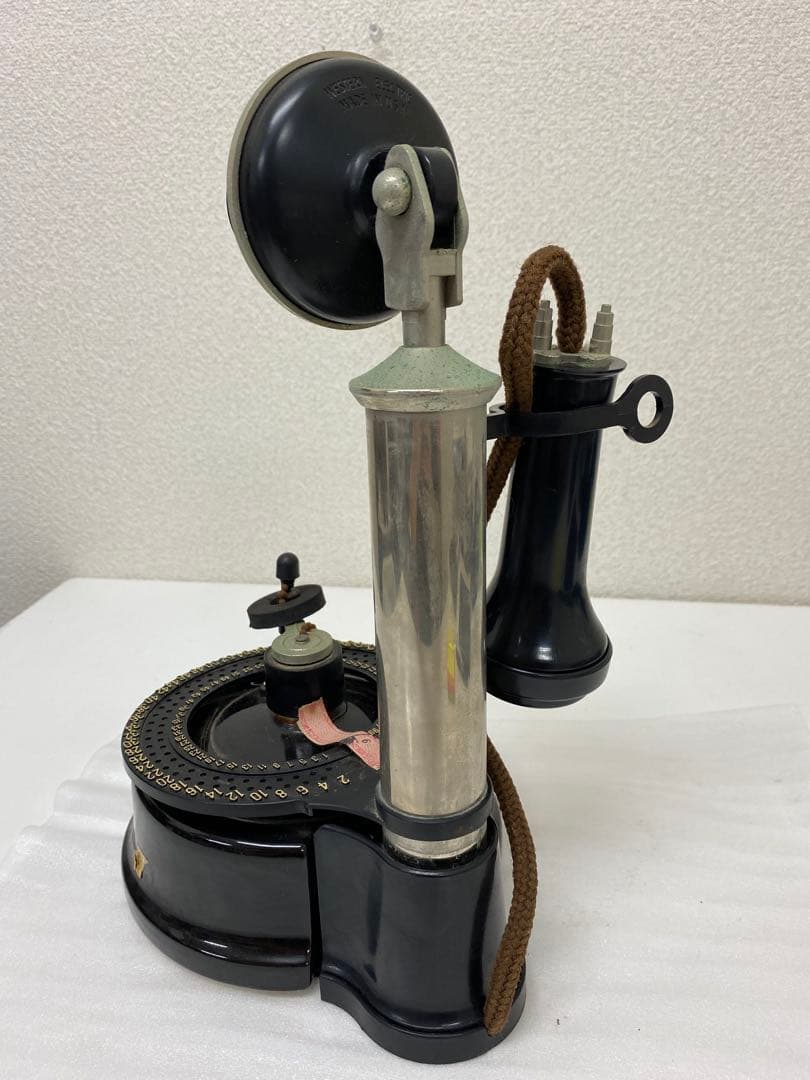 3-2689 ジム・ビームの「1904年式ダイヤル電話デキャンタ　ウィスキー