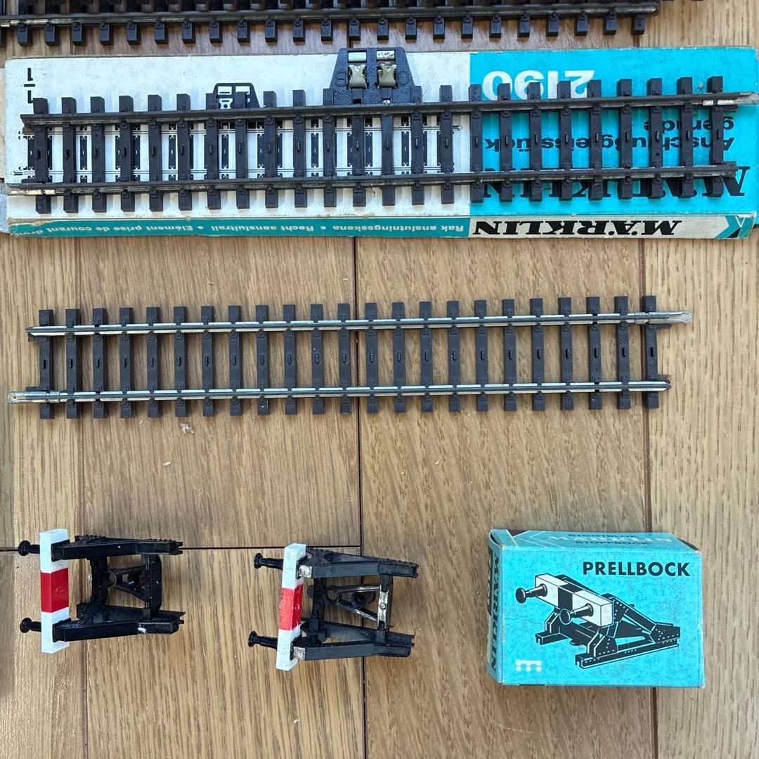 メルクリン HO 6620トランス + 引込線付きKトラックオーバルセット