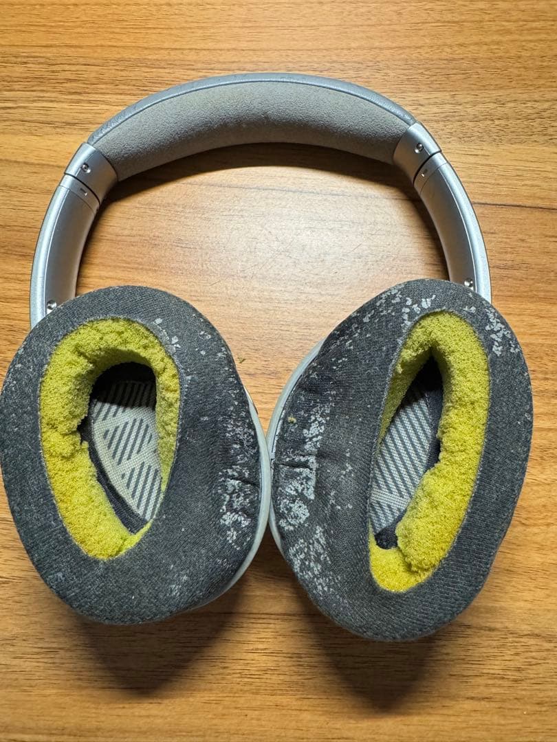 Bose ワイヤレスヘッドホン シルバー