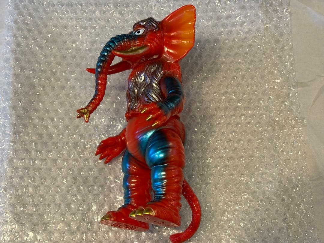 ブルマァク タイガン ソフビ 赤成型 墓場の画廊