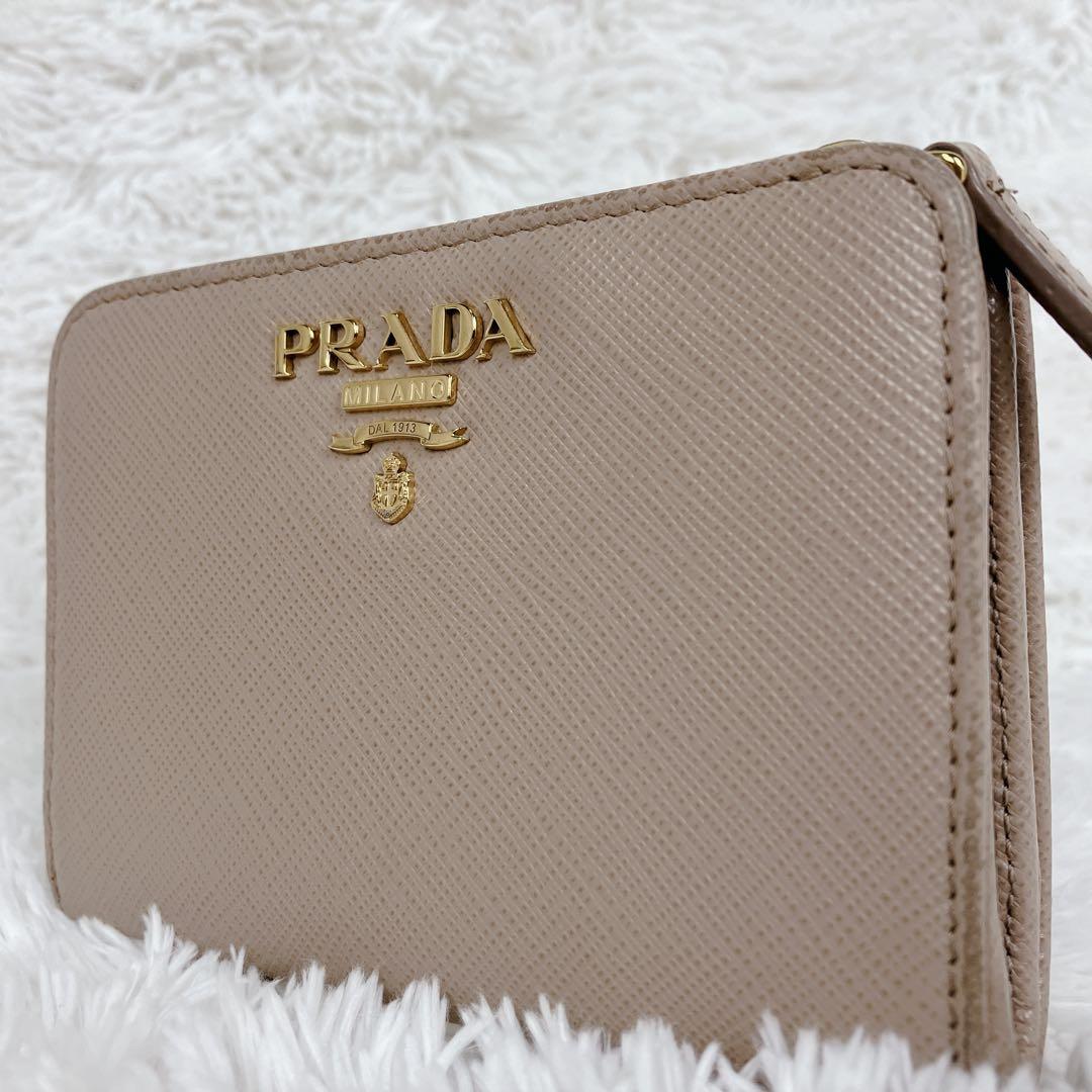 プラダ 1ML018 折り財布 L字ジップ サフィアーノレザー ピンクベージュ