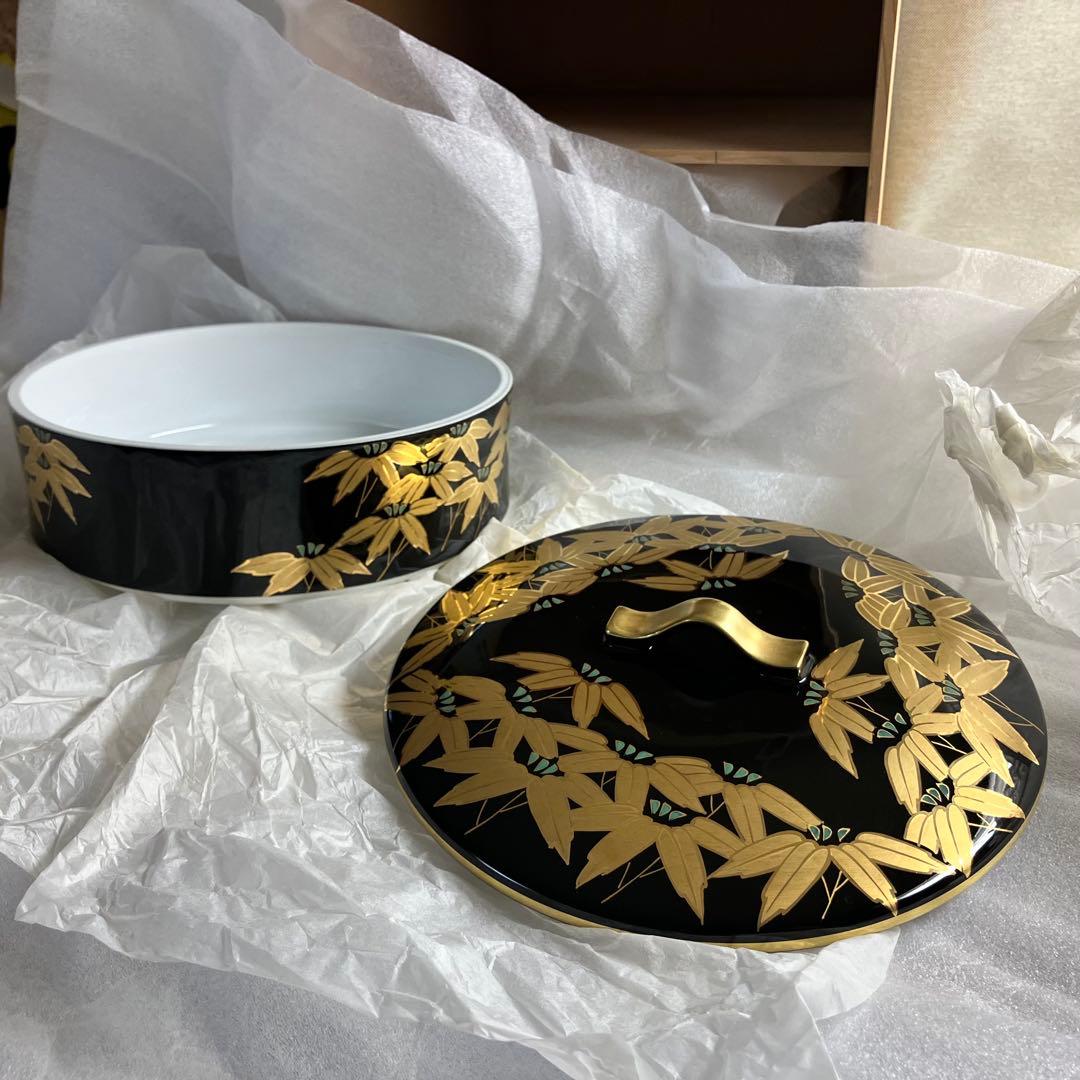 香蘭社 黒釉金笹絵 三段重 新品未使用 桐箱入り