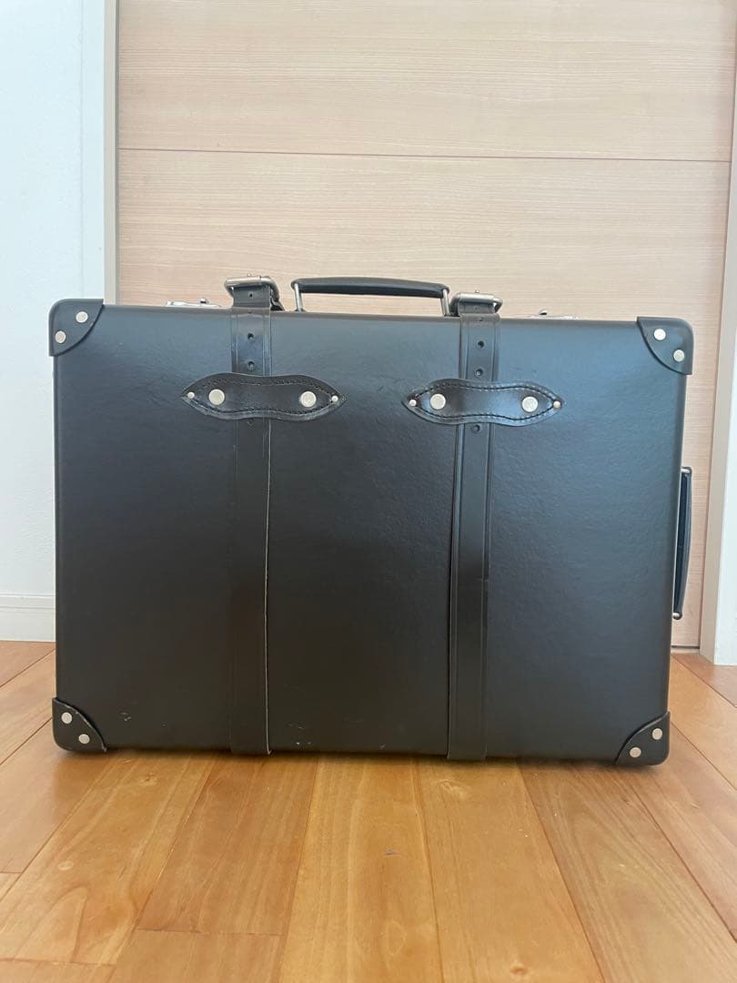 未使用/保証書有　GLOBETROTTER キャリー