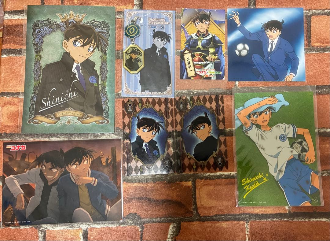 再値下げ　名探偵コナン　工藤新一　レア　缶バッジ　チャーム　ブロマイド