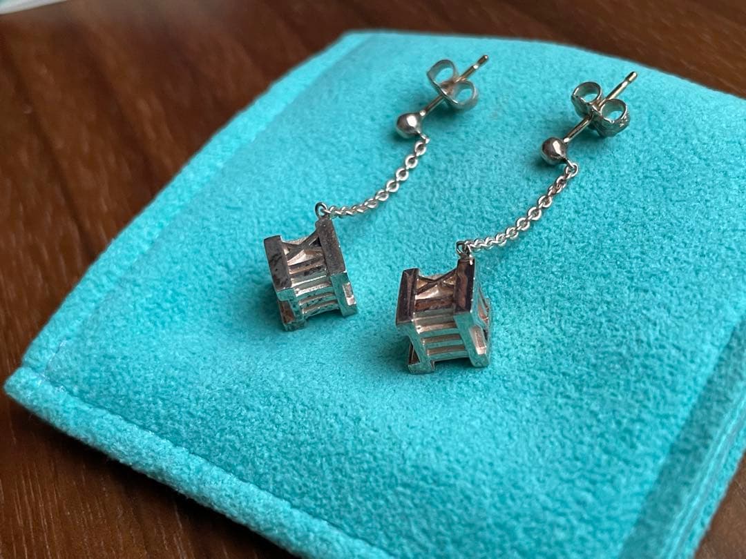 【正規品】TIFFANY ＆Co ティファニー アトラスキューブピアス