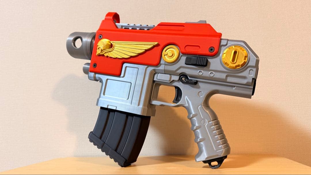 ウォーハンマー40K｜ボルトピストル ｜モデルガン｜コスプレ用｜可動ギミック付き