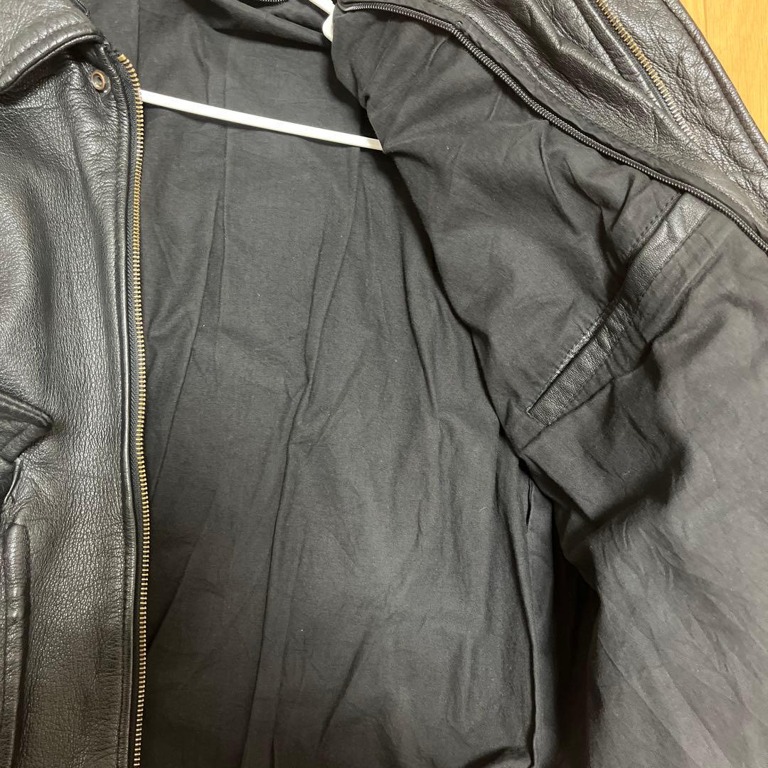 黒レザーシングルライダースジャケット