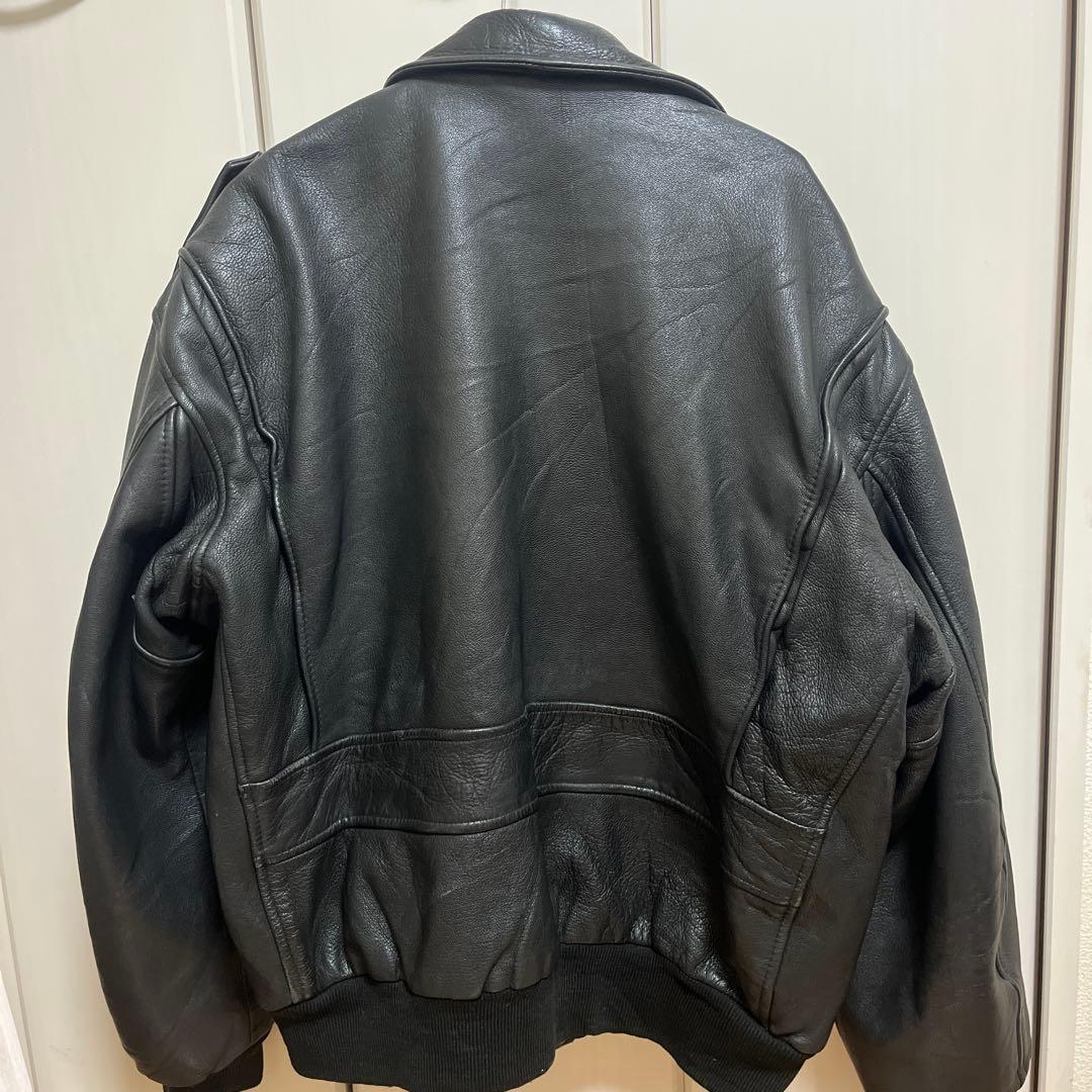 黒レザーシングルライダースジャケット