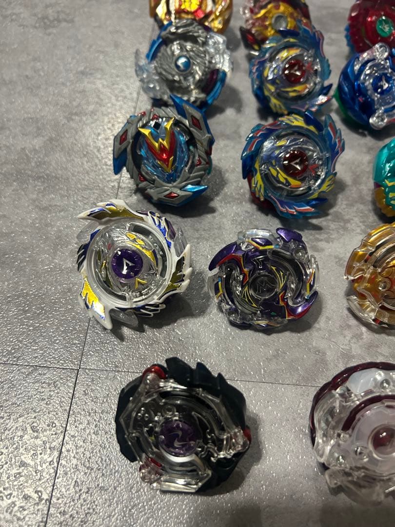 ベイブレードまとめ売りセット（おまけ付き）