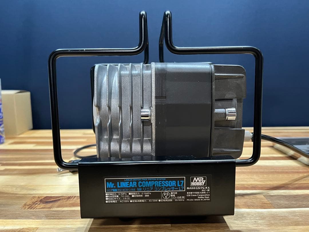 【美品】クレオス Mr.リニアコンプレッサーL7&レギュレーターセット