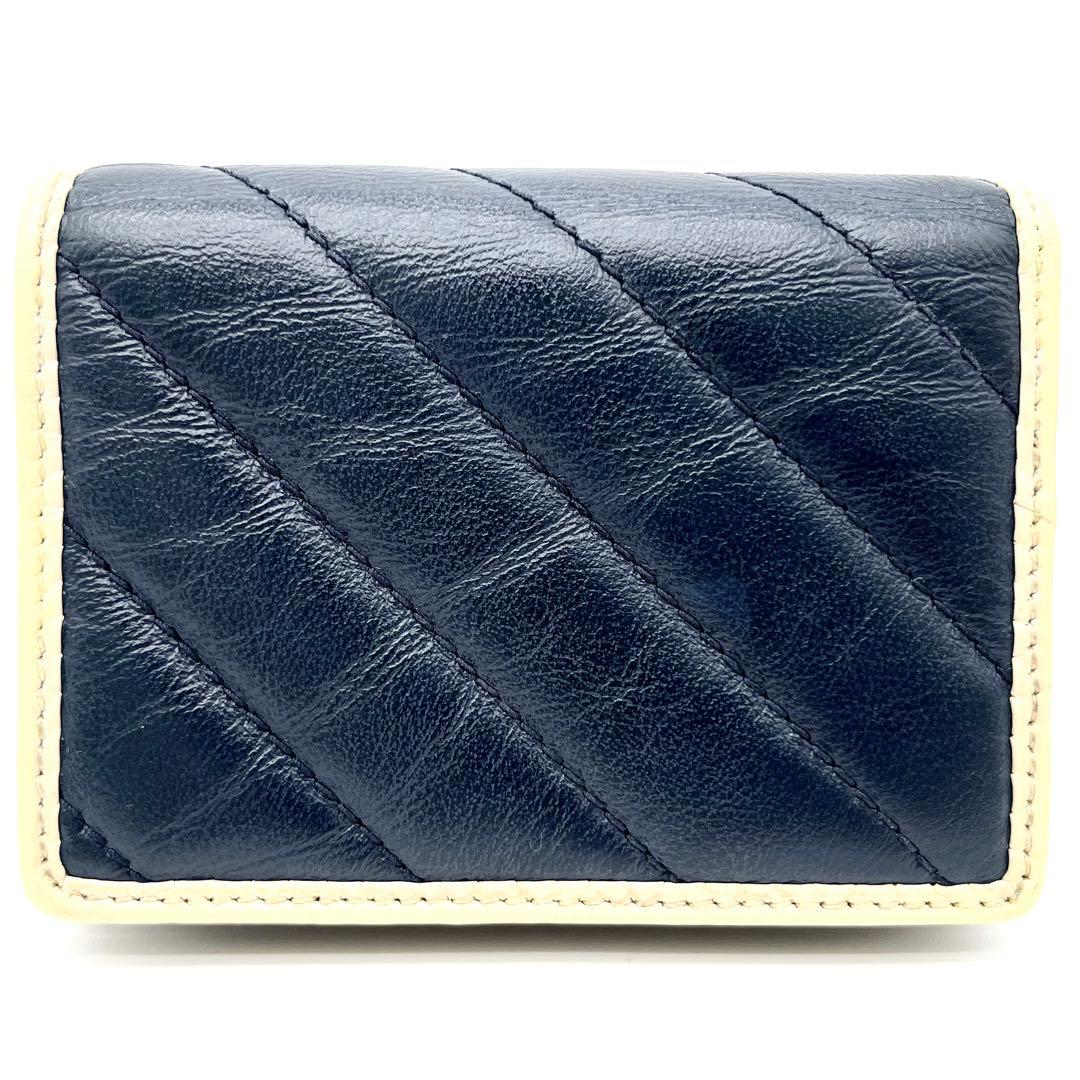 【美品】GUCCI 二つ折り財布　キルティング　GGマーモント　573811