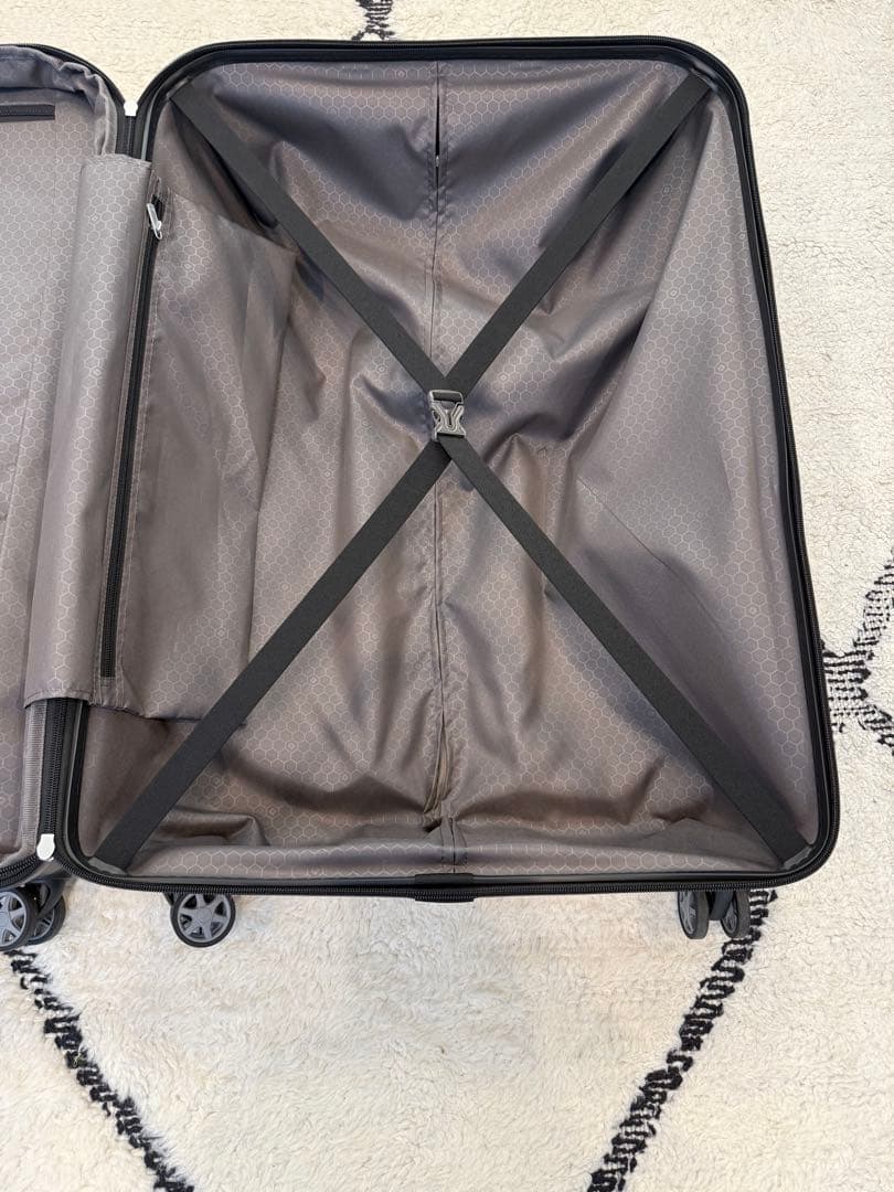 サムソナイトSamsoniteブラックハードシェルキャリーケース