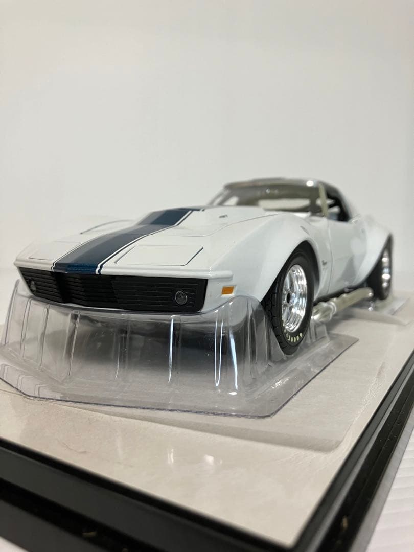ミニカー 1/18 CORVETTE L-88 1969 GM Test Car