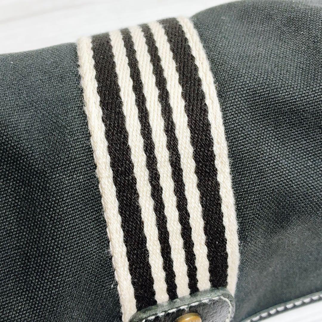 【バーバリー ブルーレーベル】　ショルダーバッグ　ホースロゴ キャンバス 黒