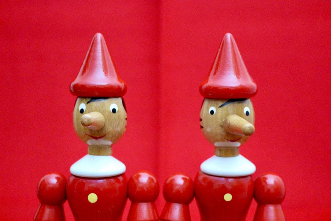 イタリア雑貨・ピエロコレクション【木製　ピノキオ　2体セット】