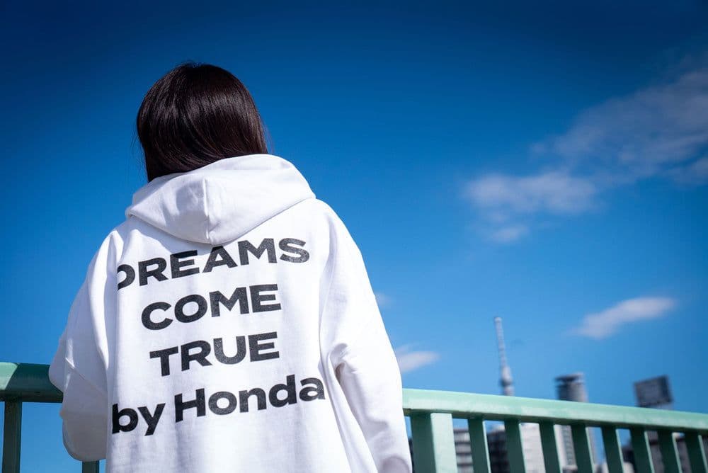 「DREAMSCOMETRUE　by Honda」 　ジップフーディー