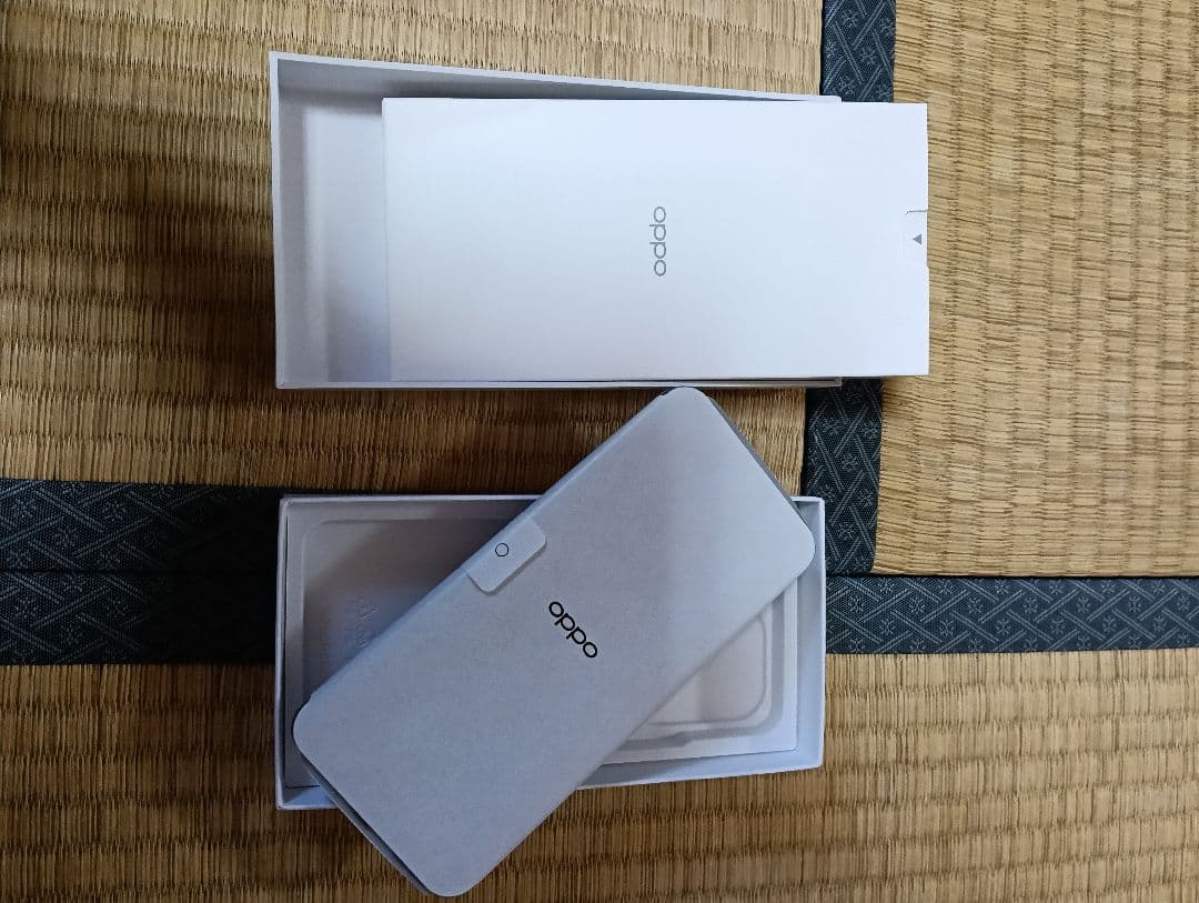 新品未使用品　OPPO Reno13A アイスブルー　au版　SIMフリー