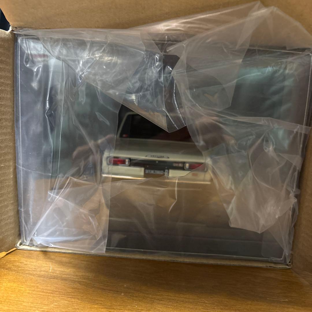 1/18イグニションモデル　スカイラインIG3513 GT-R (PGC10)