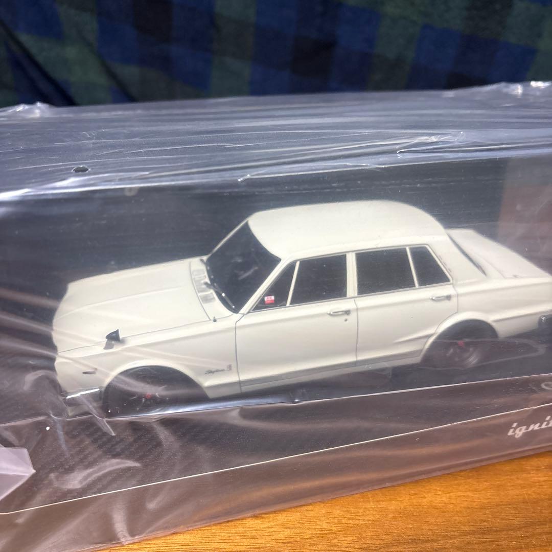 1/18イグニションモデル　スカイラインIG3513 GT-R (PGC10)