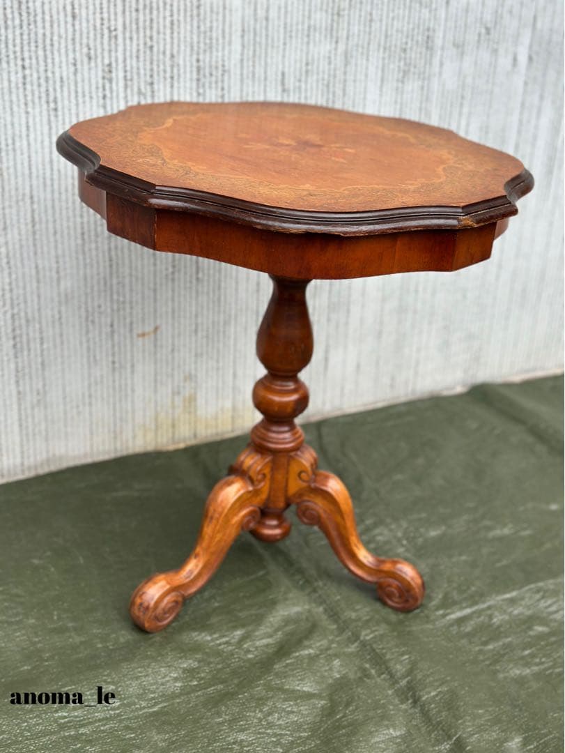 【サイドテーブル】イタリア　象嵌　エイジング　アンティークヴィンテージ◎