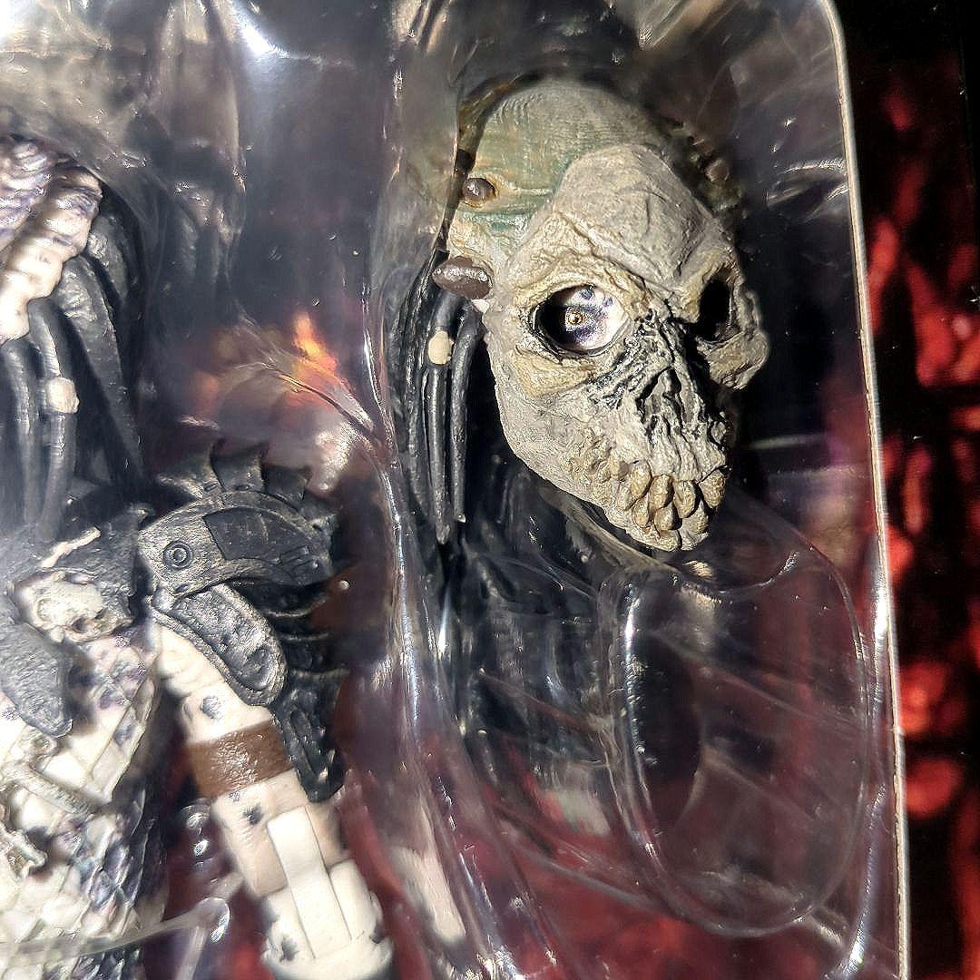 NECA／アルティメット•シャーマンプレデター 30周年記念モデル【未開封品】