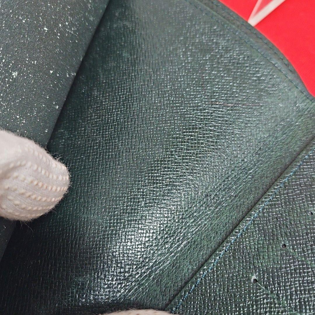 【希少】ルイヴィトン タイガ エピセア 二つ折り財布 パスポートケース グリーン