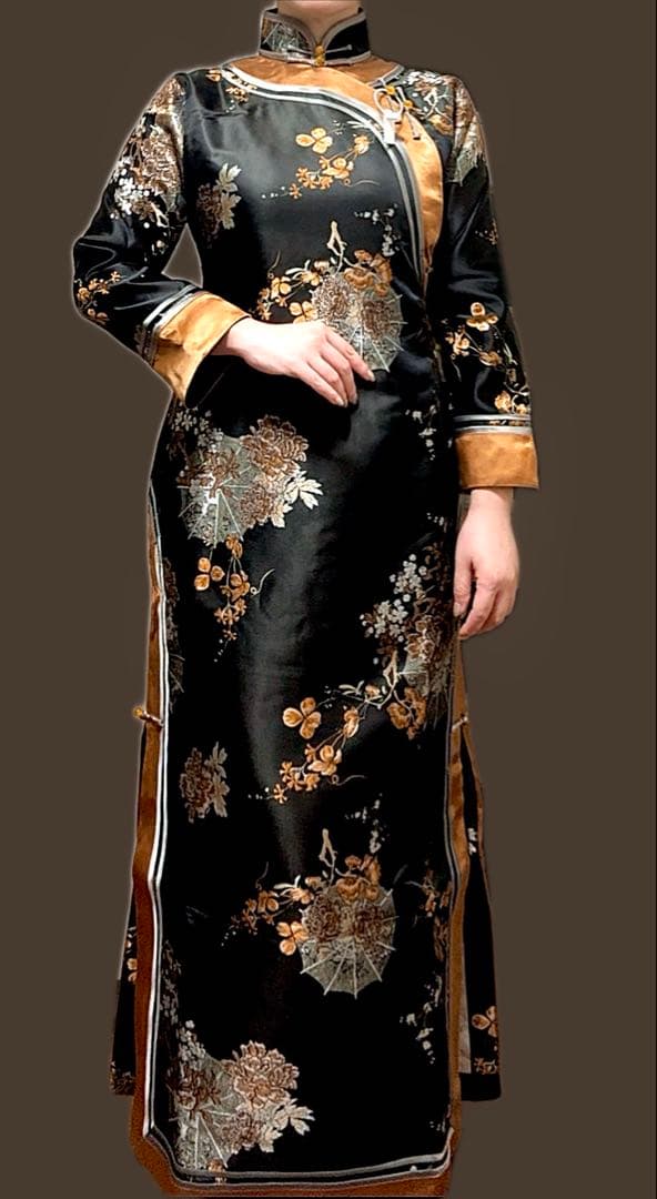 新品未使用 中綿入り ロングチャイナドレス 黒サテン × 金銀梅花柄 長袖