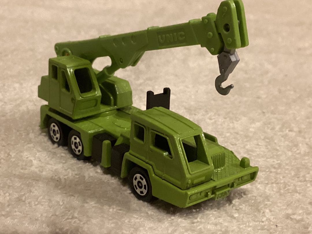 トミカ　NO.72ニッサンディーゼル　ユニックトラック　クレーン　スーパーギフト
