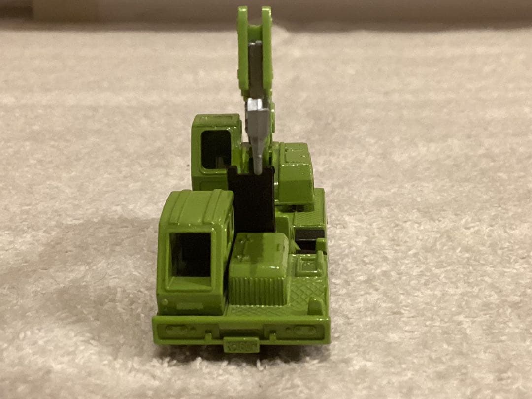 トミカ　NO.72ニッサンディーゼル　ユニックトラック　クレーン　スーパーギフト