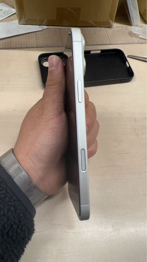 Apple iPhone 16 plus ホワイト 本体