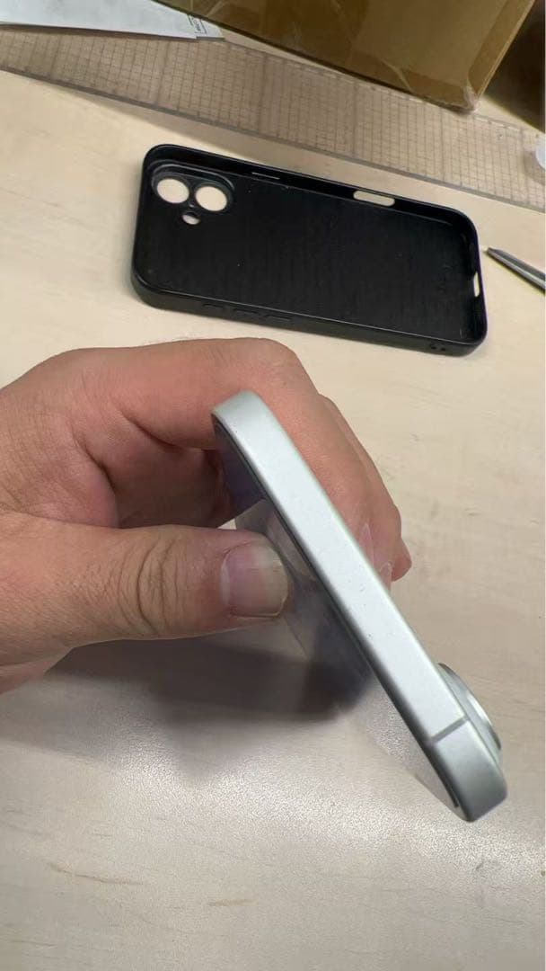 Apple iPhone 16 plus ホワイト 本体