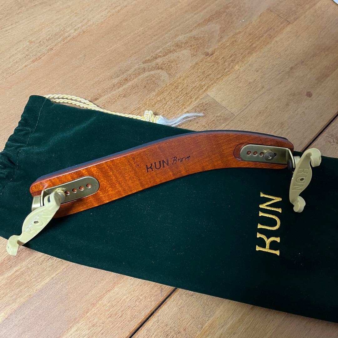 ビオラ　肩当て　 KUN BRAVO クン　ブラボー