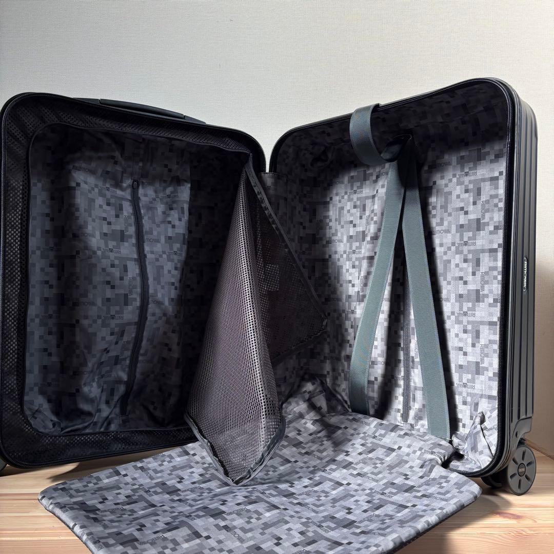 美品　RIMOWA SALSA 47L 4輪　キャリーケース　マットブラック　黒