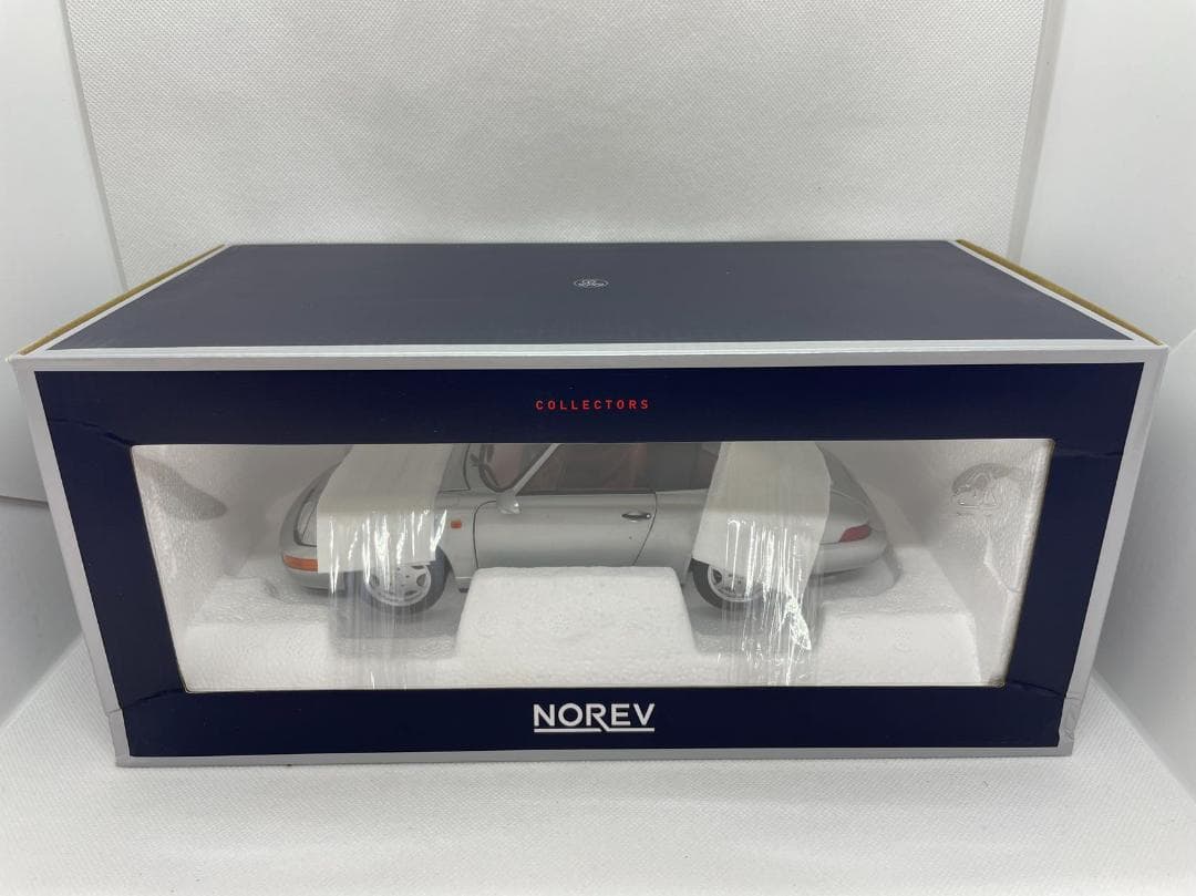 201-011 ノレブ 1/18 ポルシェ 911 Carrera4 Targa