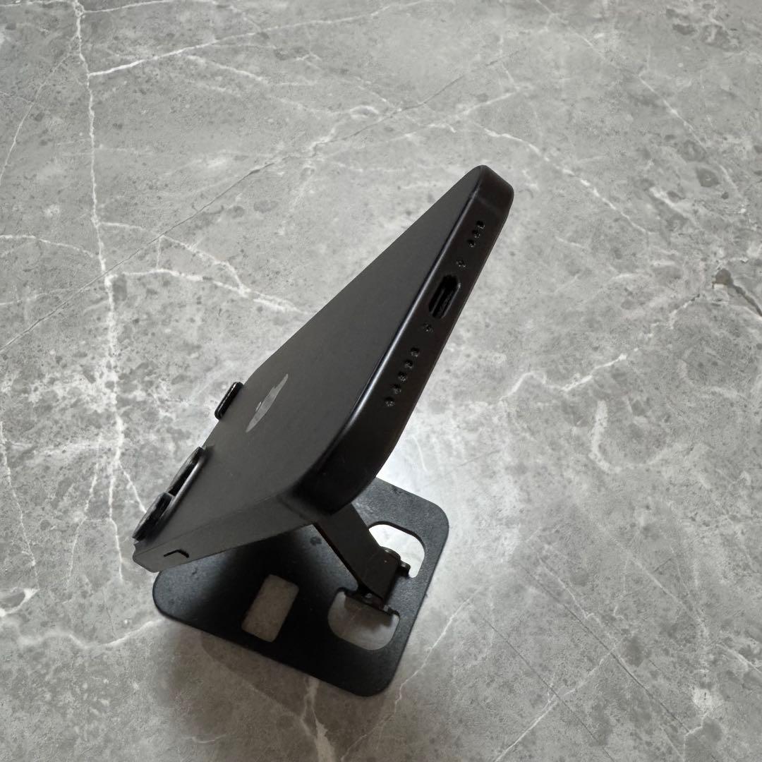 Apple iPhone 15 ブラック 本体