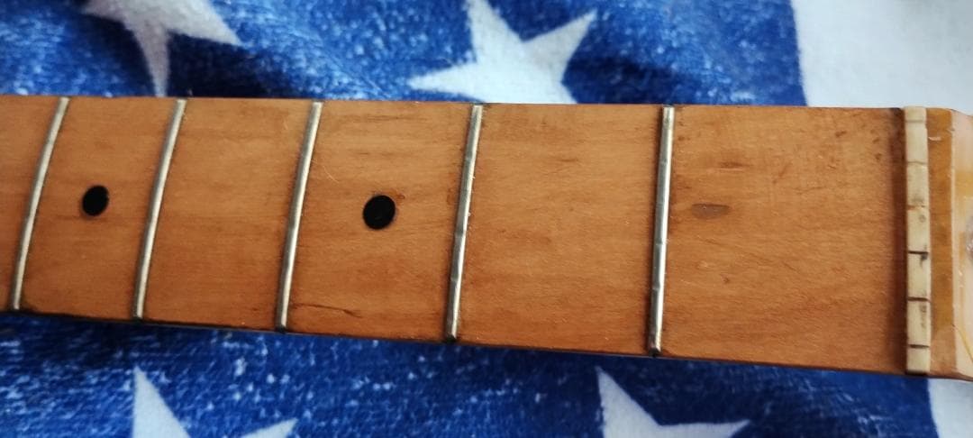 フェンダージャパン　レースセンサー付きストラト