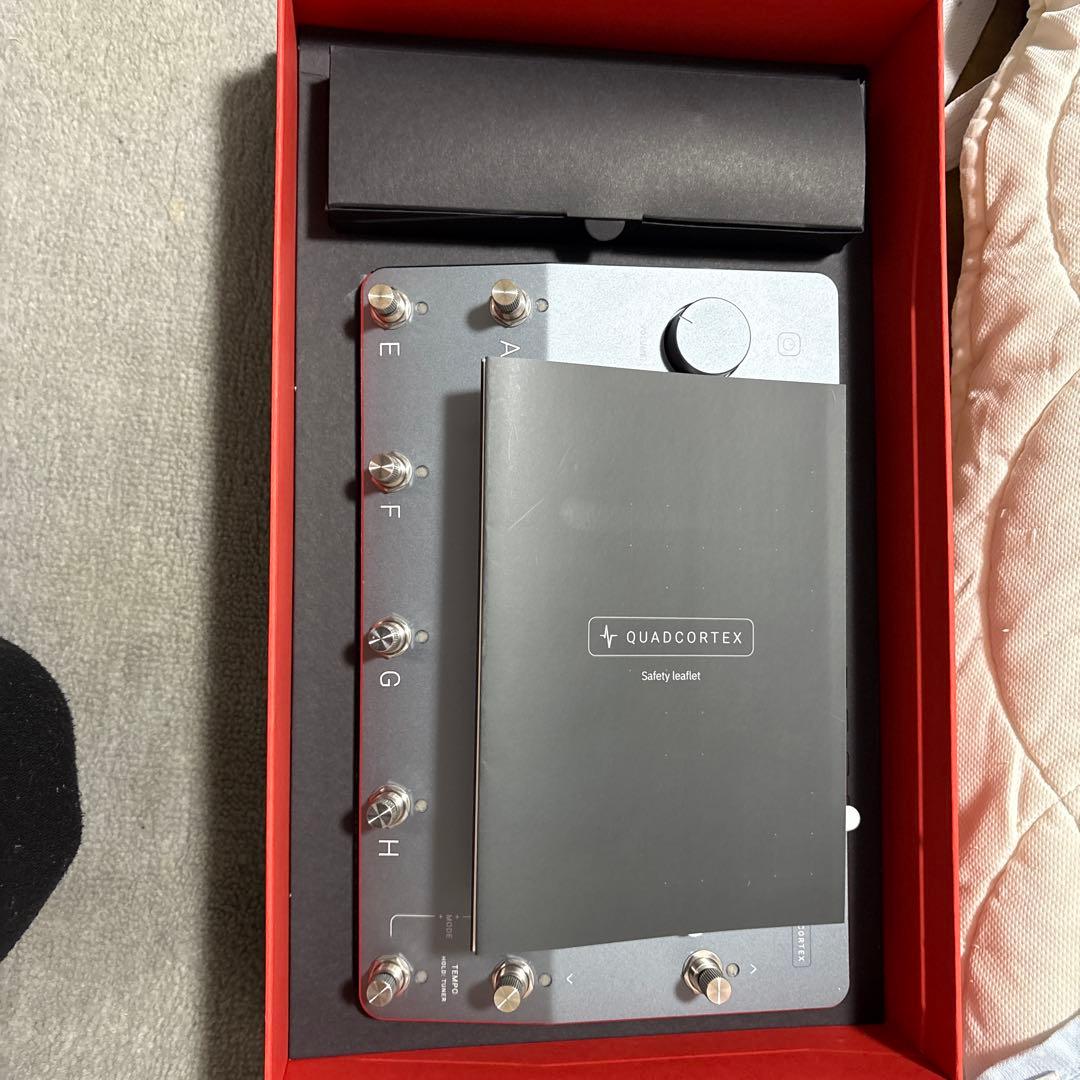 ギター QUAD CORTEX