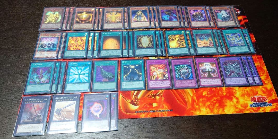 遊戯王カード ラーの翼神竜デッキ