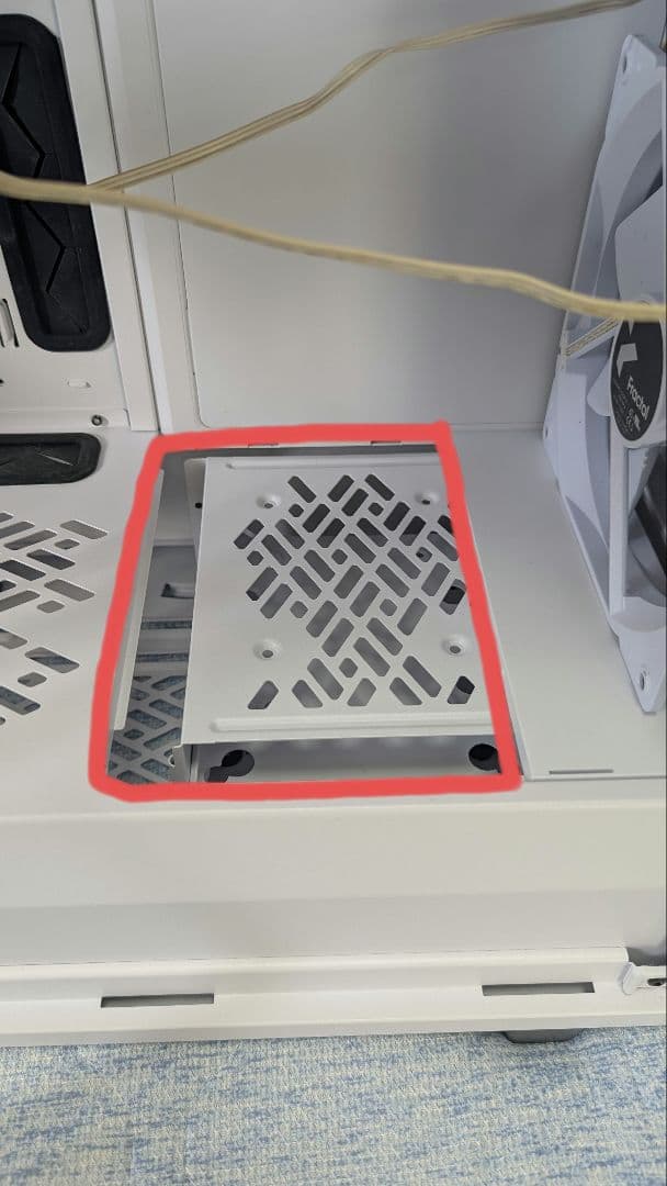 fractal design define 7 white TG 強化ガラス