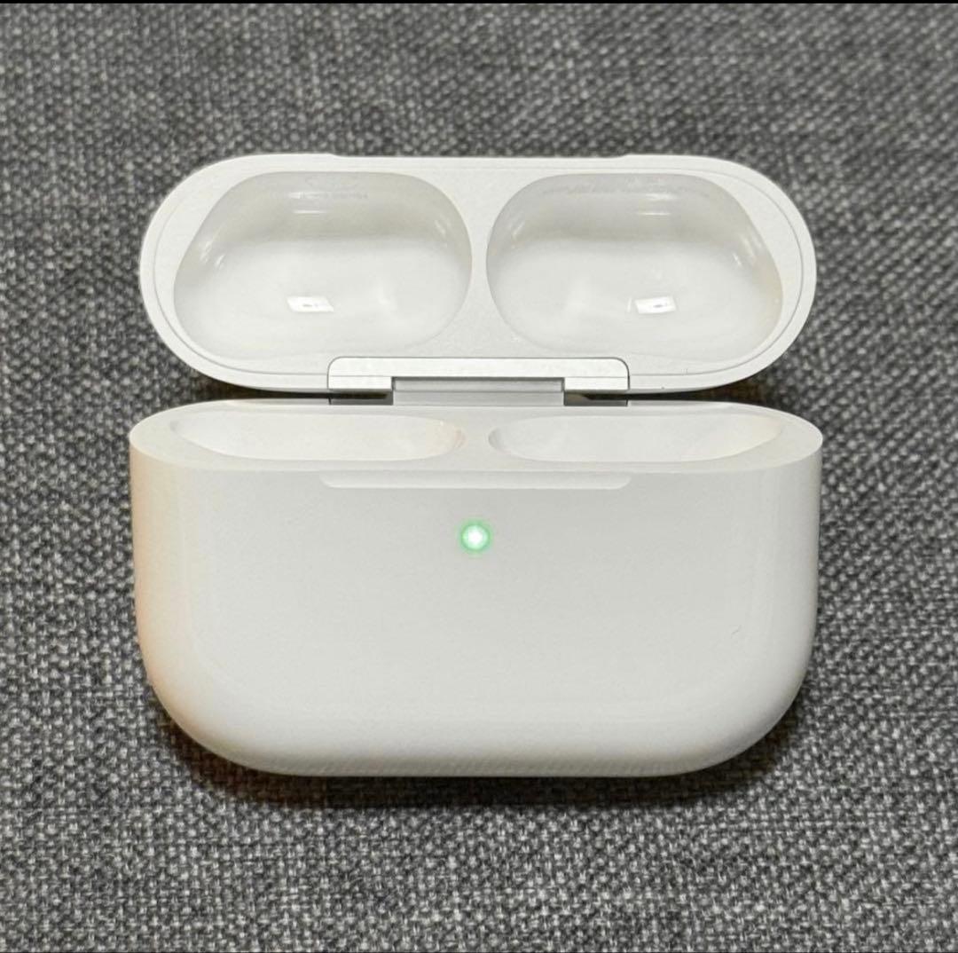 【美品】Apple AirPods Pro 第3世代 充電ケース