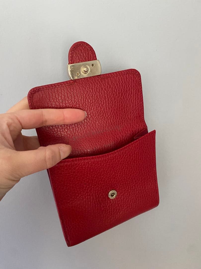 GUCCI 赤 レザー 二つ折り財布