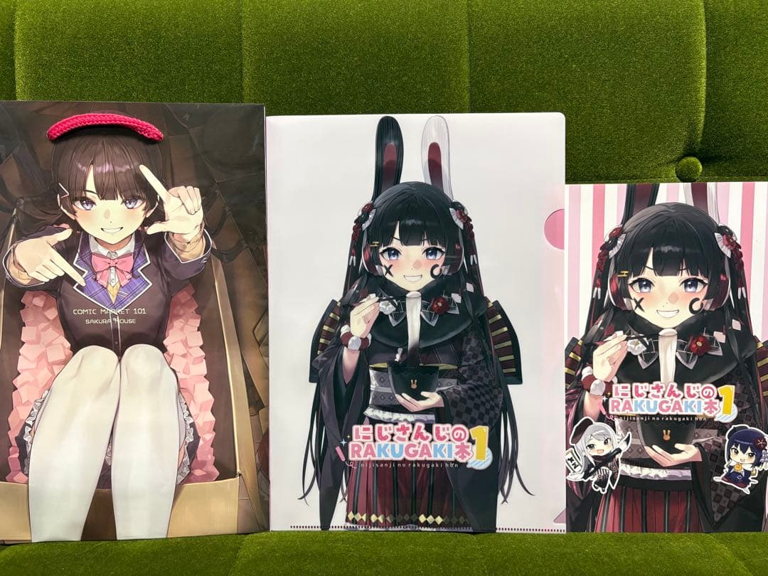 月ノ美兎 グッズ まとめ (無印 コレクションケース付き)