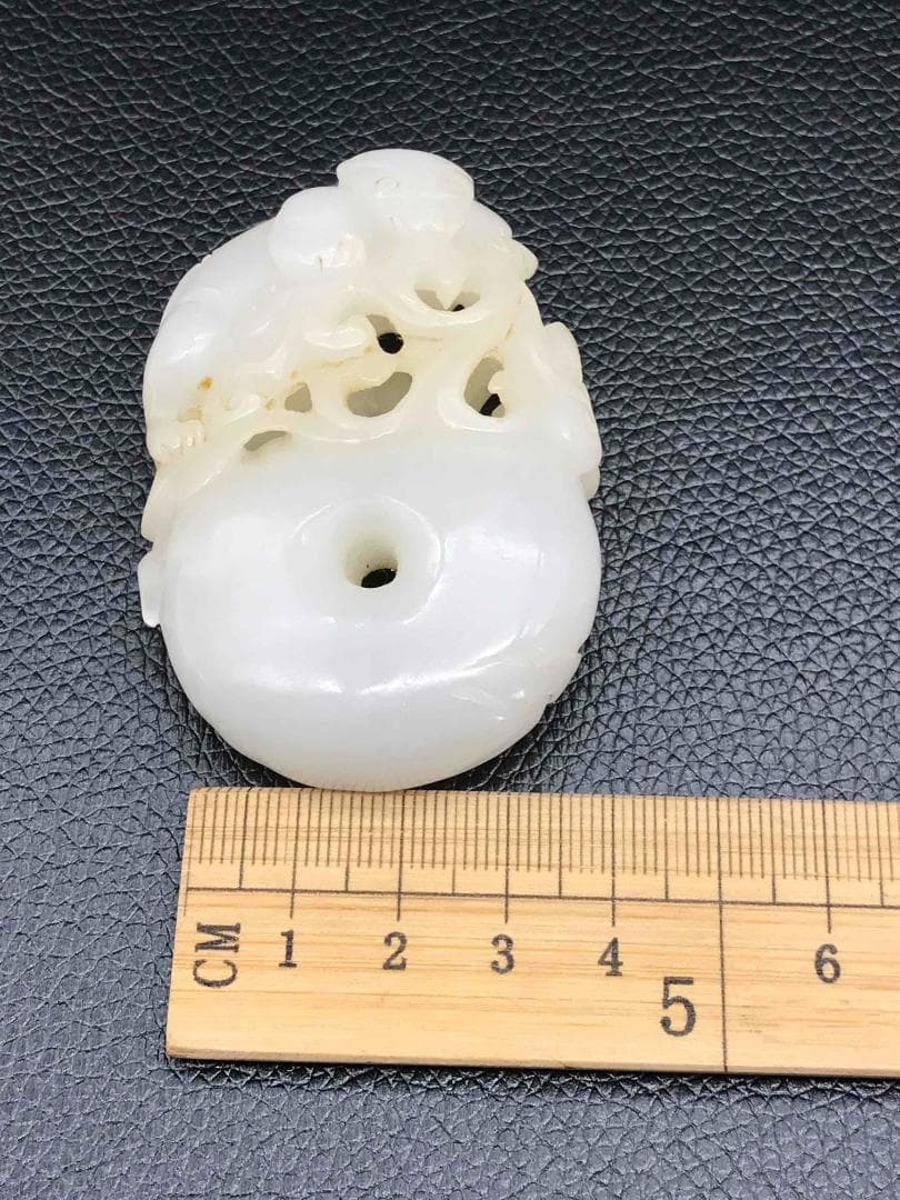 清時代　和田玉　瑞獣玉佩　純和田玉彫り　古玉石　　白玉(F-66)