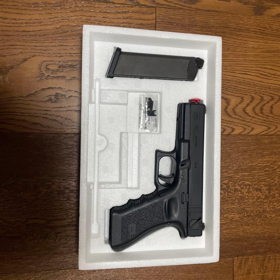 東京マルイ　グロック18c ガスガンとスピードローダー