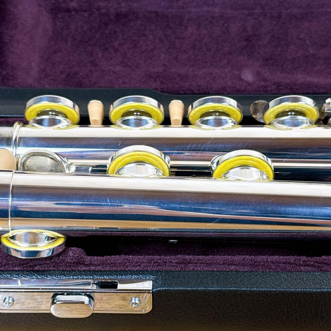 極美品 最新 現行モデル ヤマハ フルート YFL-212 YAMAHA