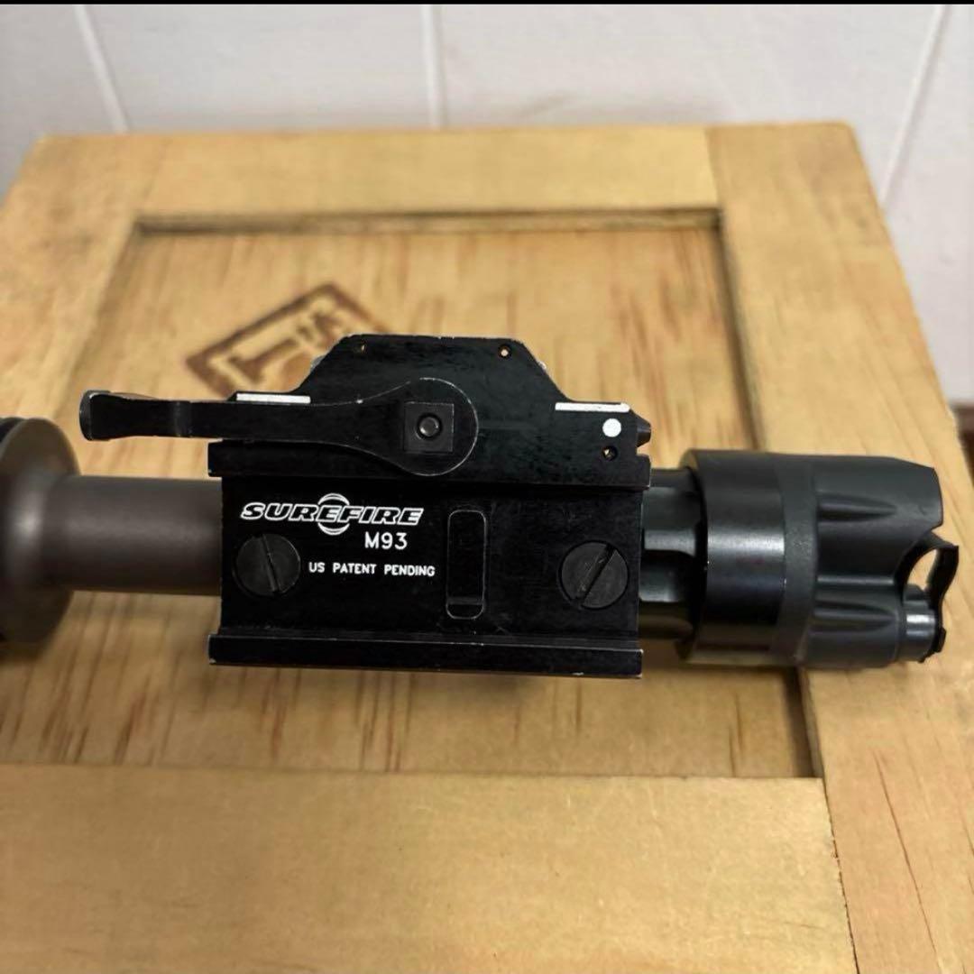 米軍実物　SUREFIRE M962 WEAPON LIGHT SYSTEM