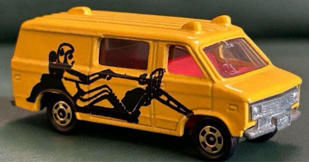 トミカ シボレー シェビーバン