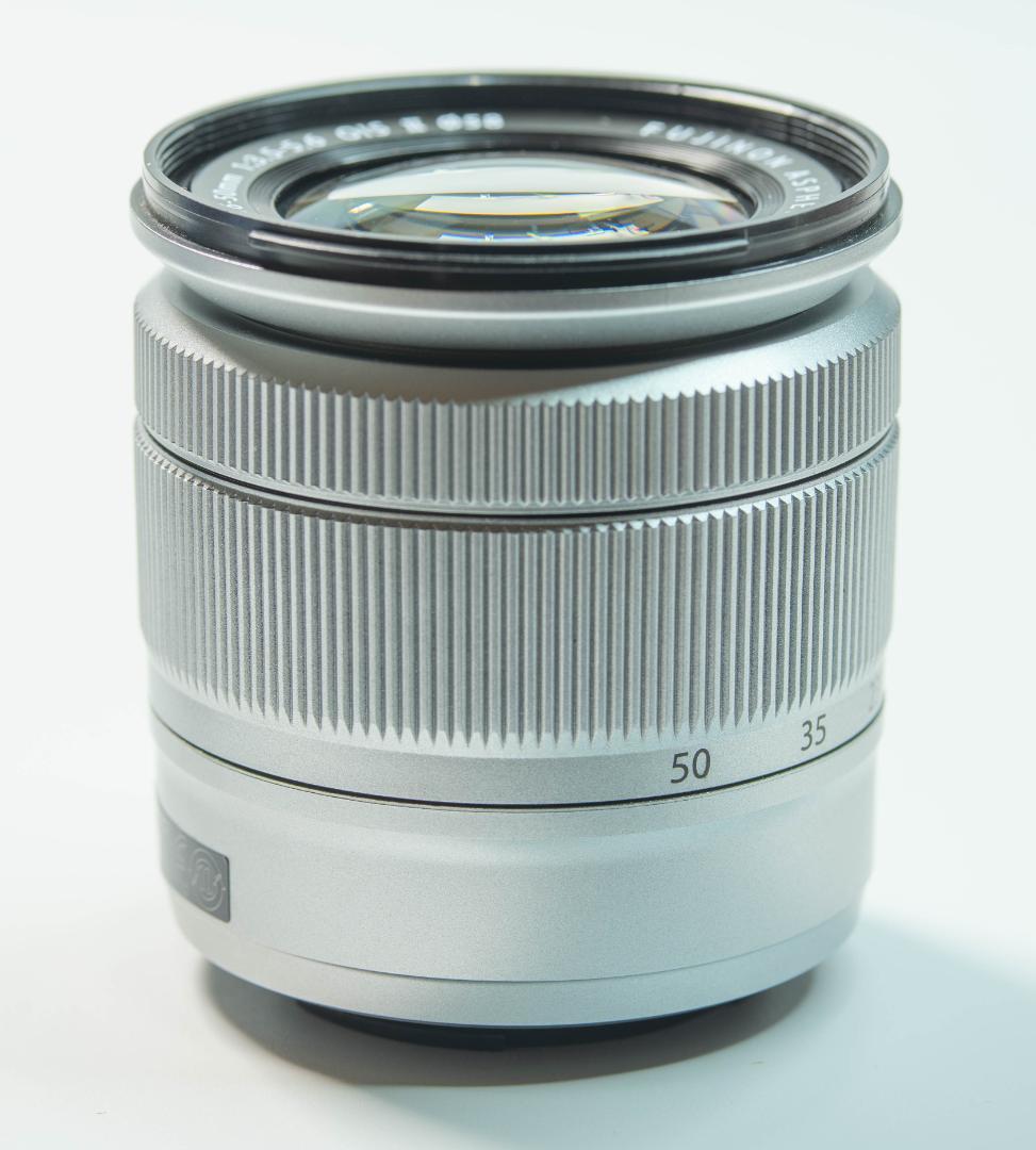 FUJI・X-A3とレンズXC16-50mmのセット