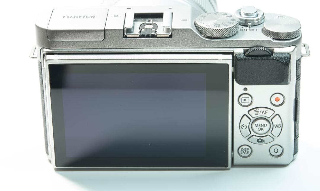 FUJI・X-A3とレンズXC16-50mmのセット