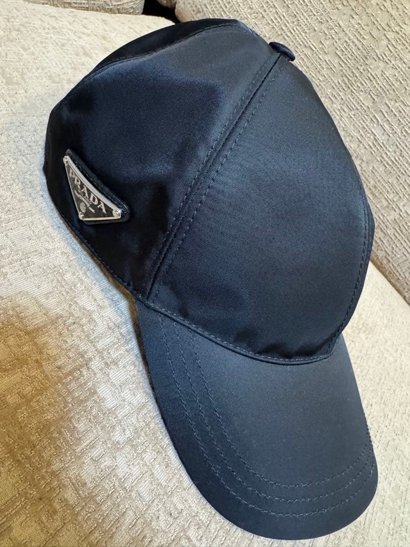 PRADA キャップ　箱無し　早い者勝ち